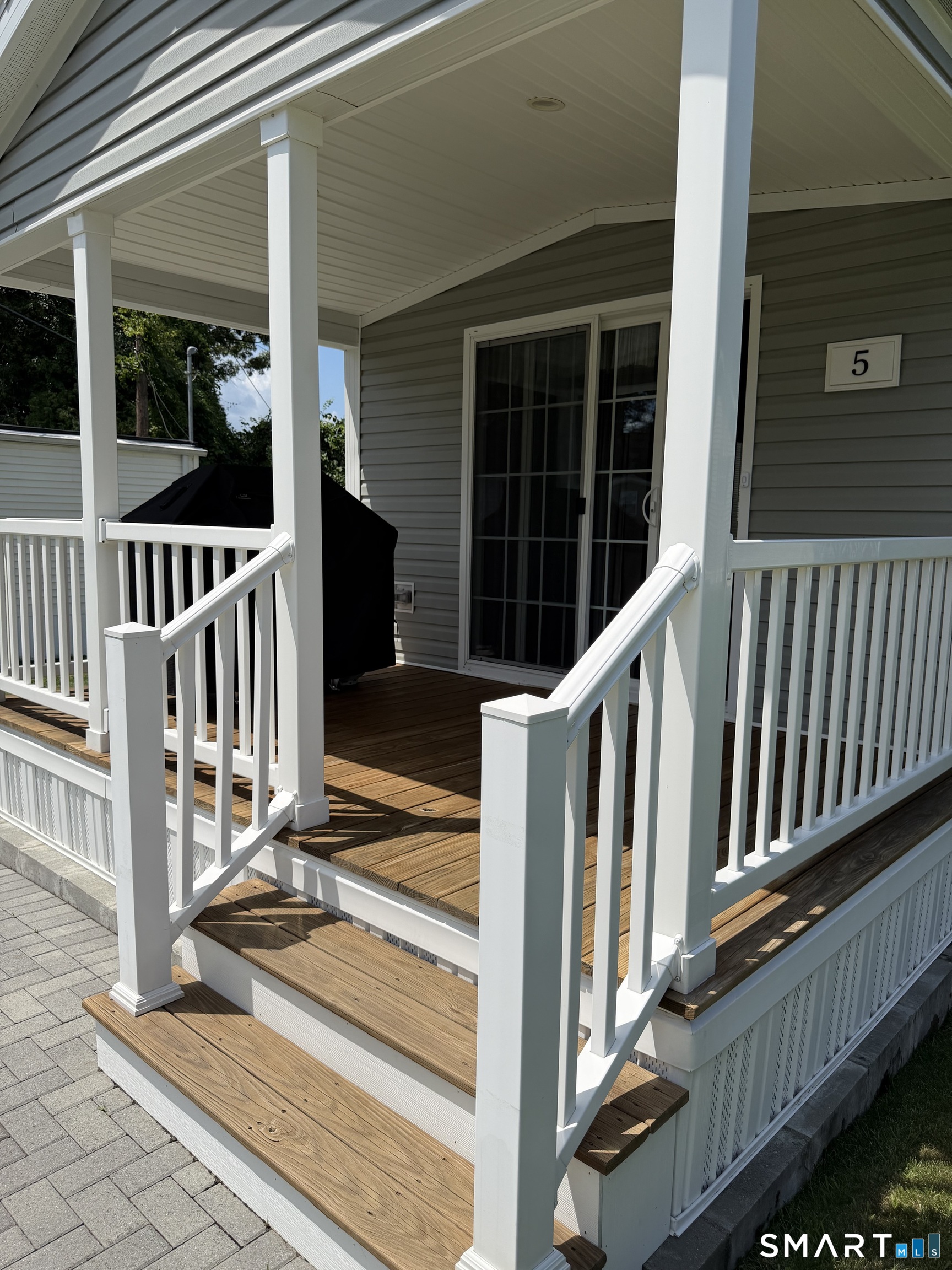 5 Sundeck Terrace Southington CT 06489
