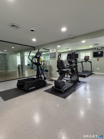 5 Sundeck Terrace Southington CT 06489