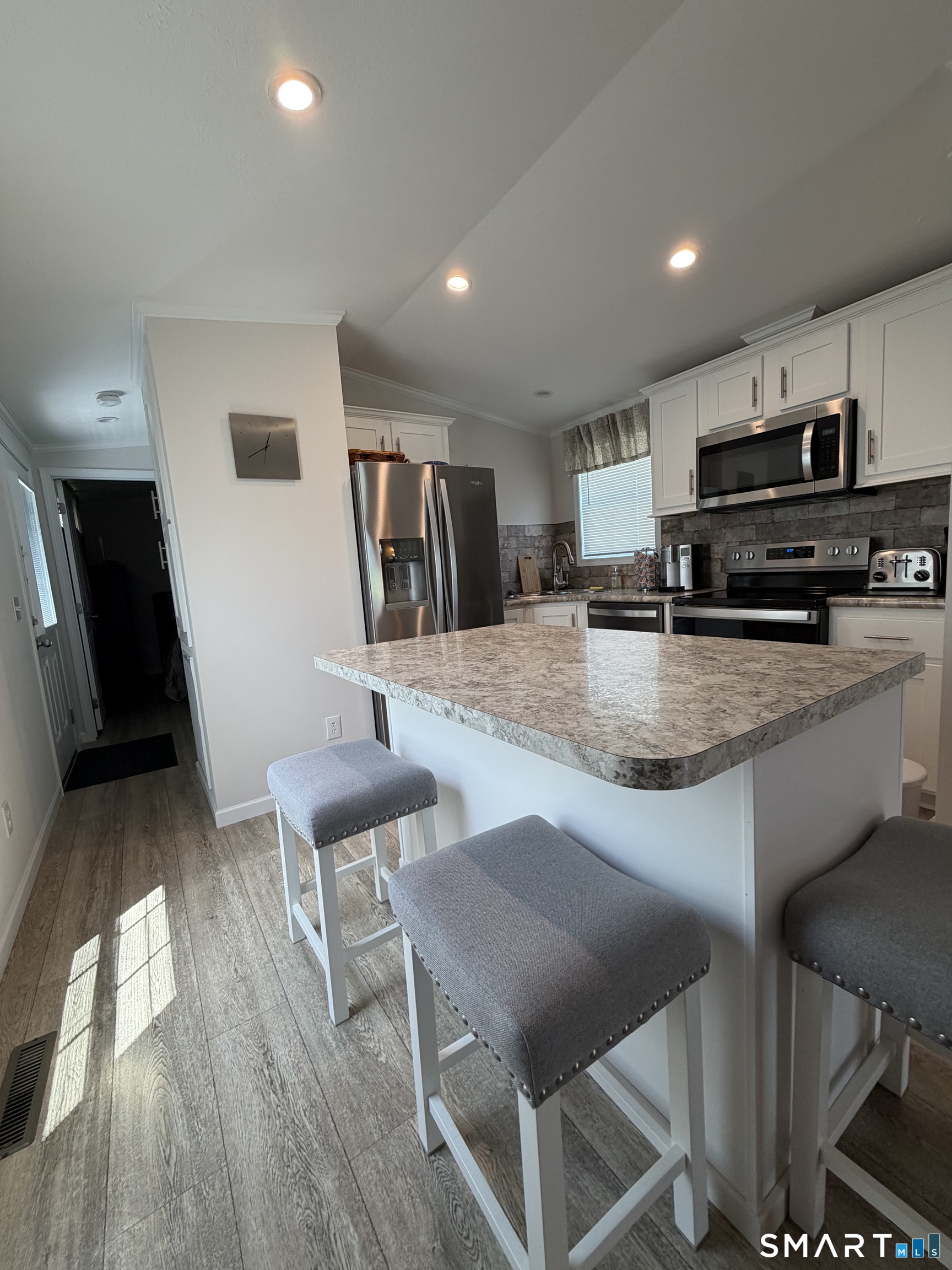 5 Sundeck Terrace Southington CT 06489