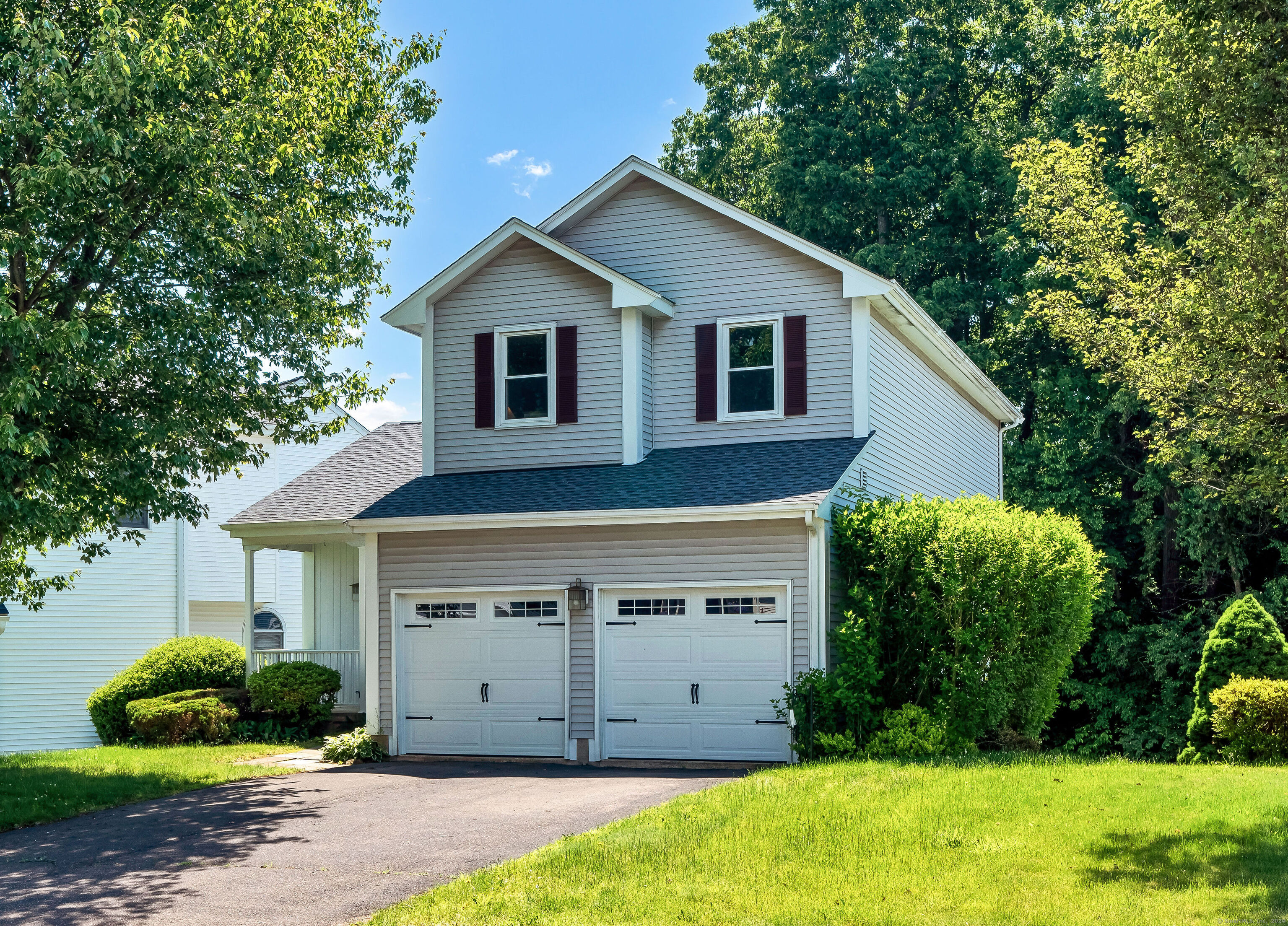 20 Pepper Bush Lane Newington CT 06111