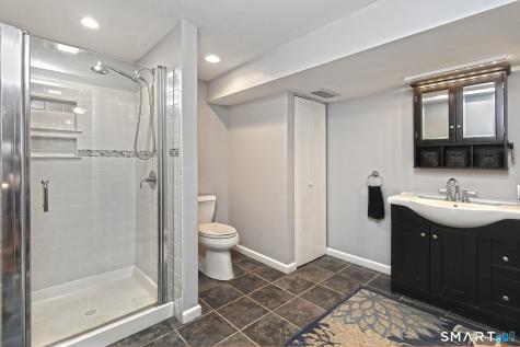 30 Lakeview Drive Milford CT 06460
