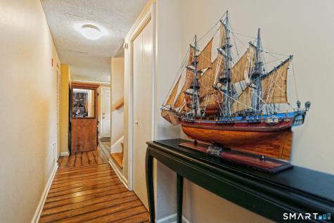 30 Lakeview Drive Milford CT 06460