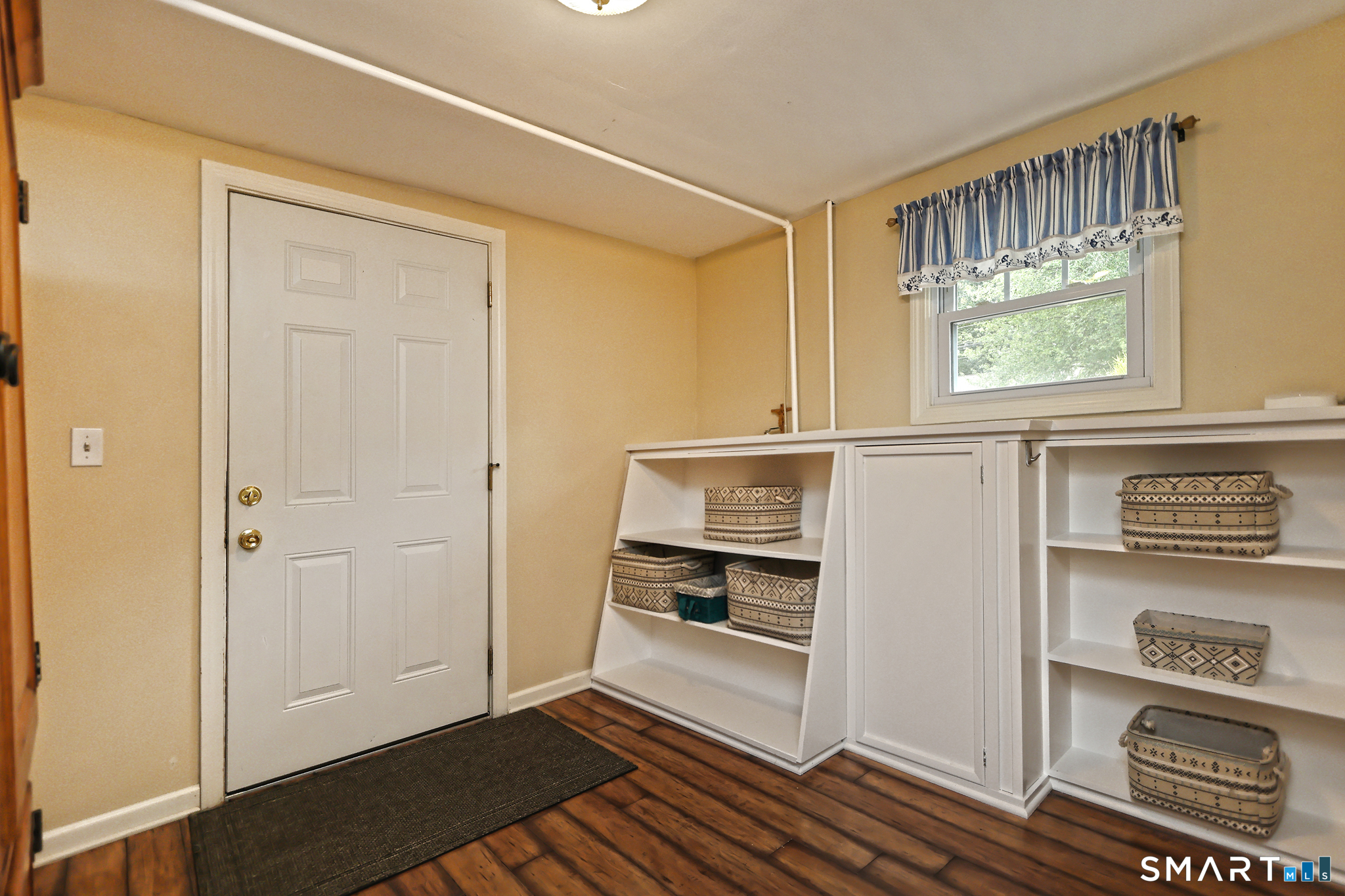 30 Lakeview Drive Milford CT 06460
