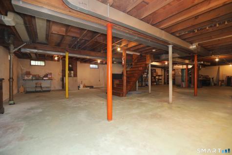 9 Westbrook Road Bloomfield CT 06002
