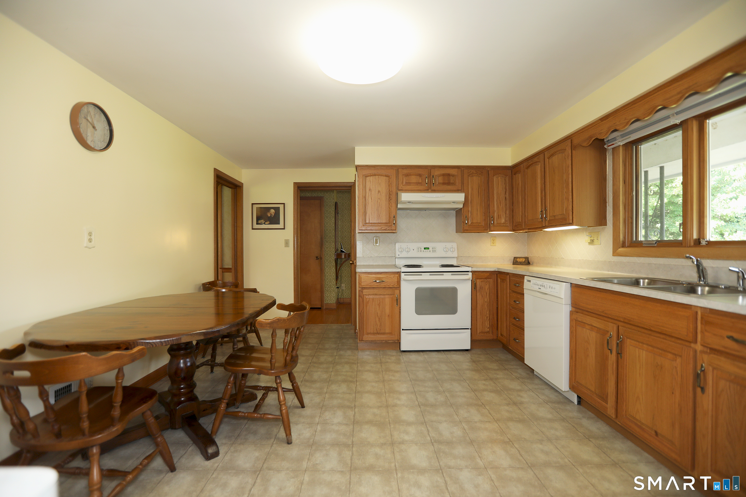 9 Westbrook Road Bloomfield CT 06002