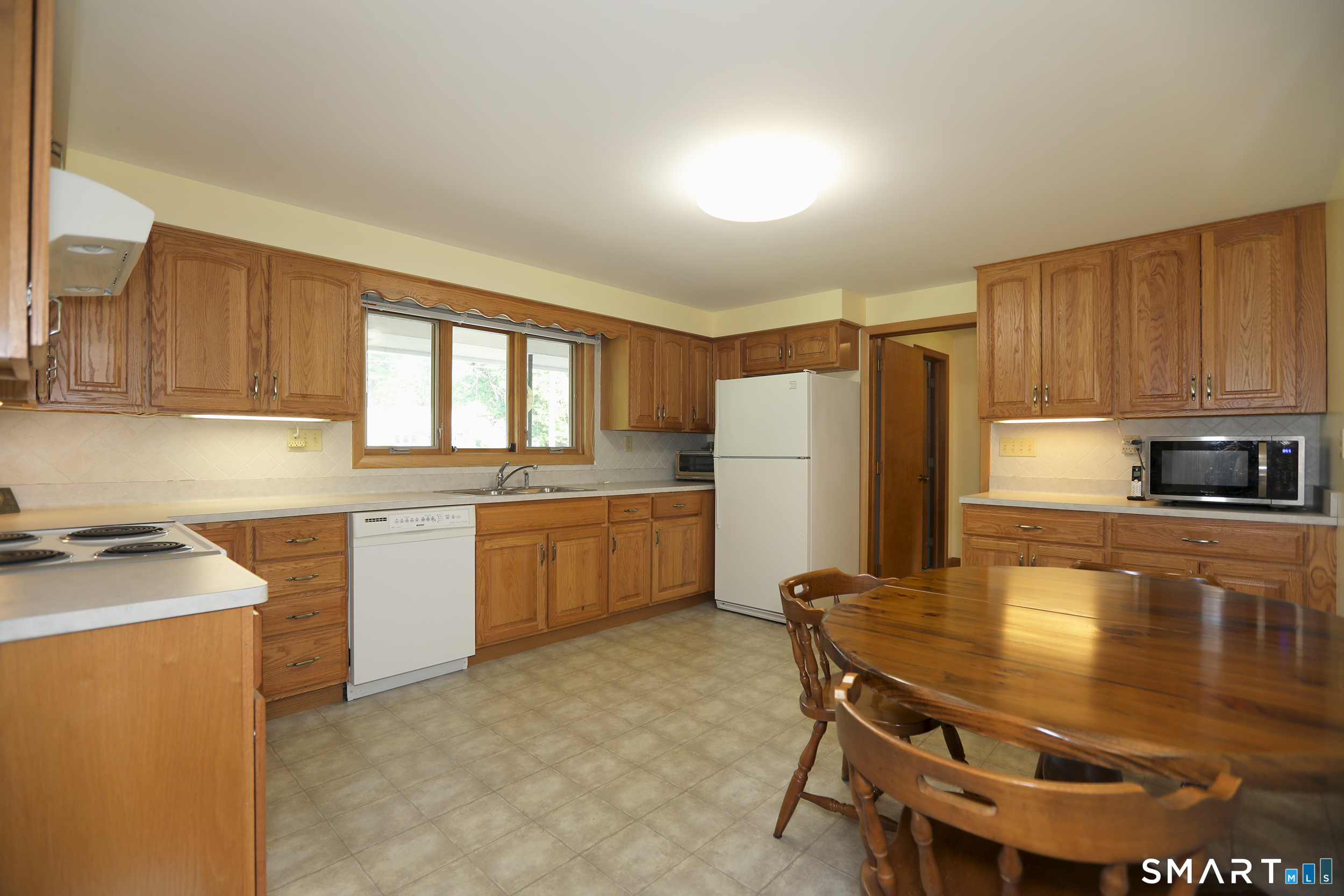 9 Westbrook Road Bloomfield CT 06002