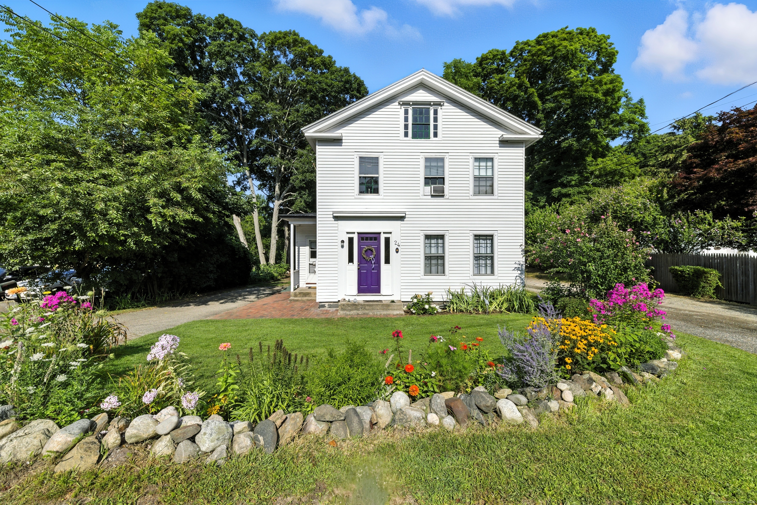 24 Liberty Street Clinton CT 06413