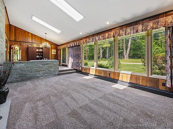 28 Fluery Drive Stafford CT 06076