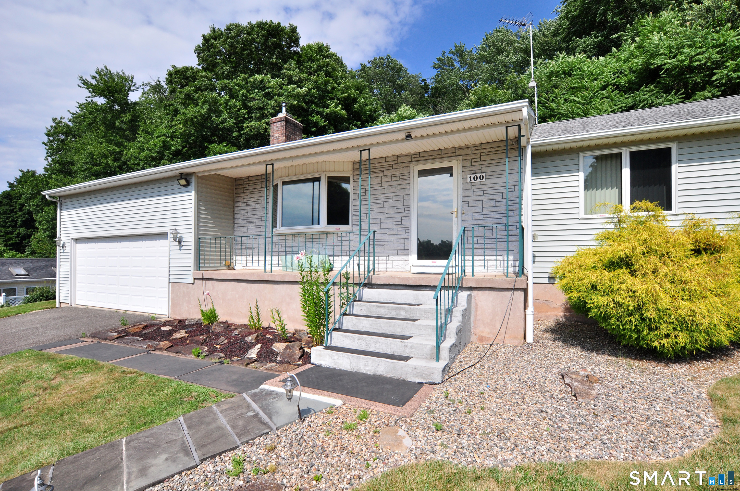 100 Wynding Brook Drive Rocky Hill CT 06067