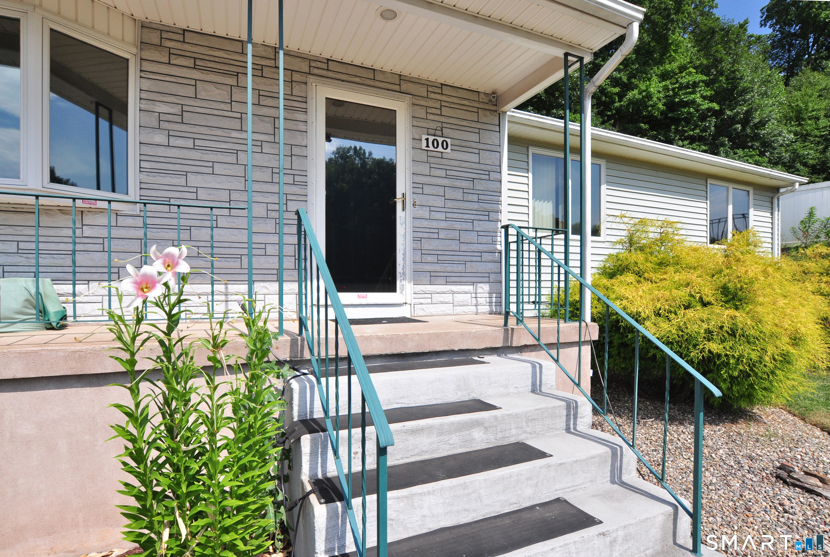 100 Wynding Brook Drive Rocky Hill CT 06067