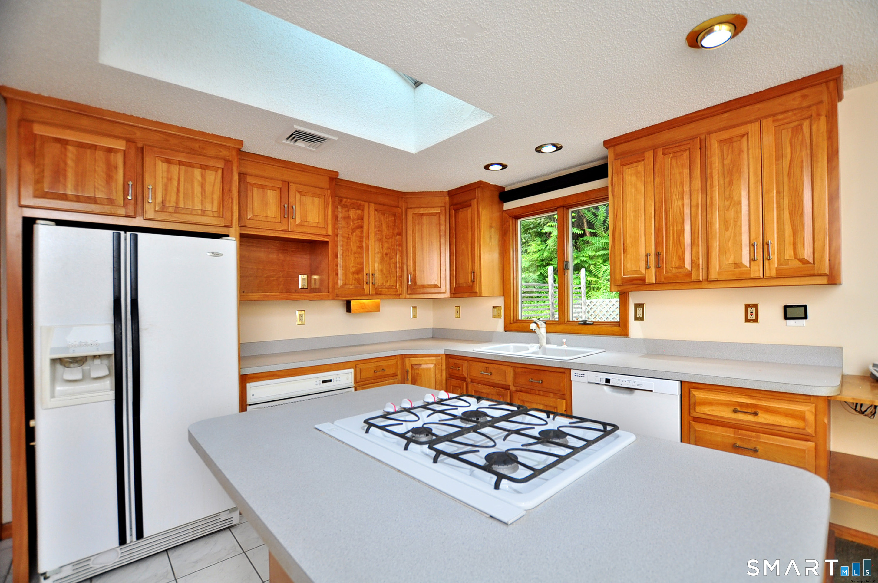 100 Wynding Brook Drive Rocky Hill CT 06067