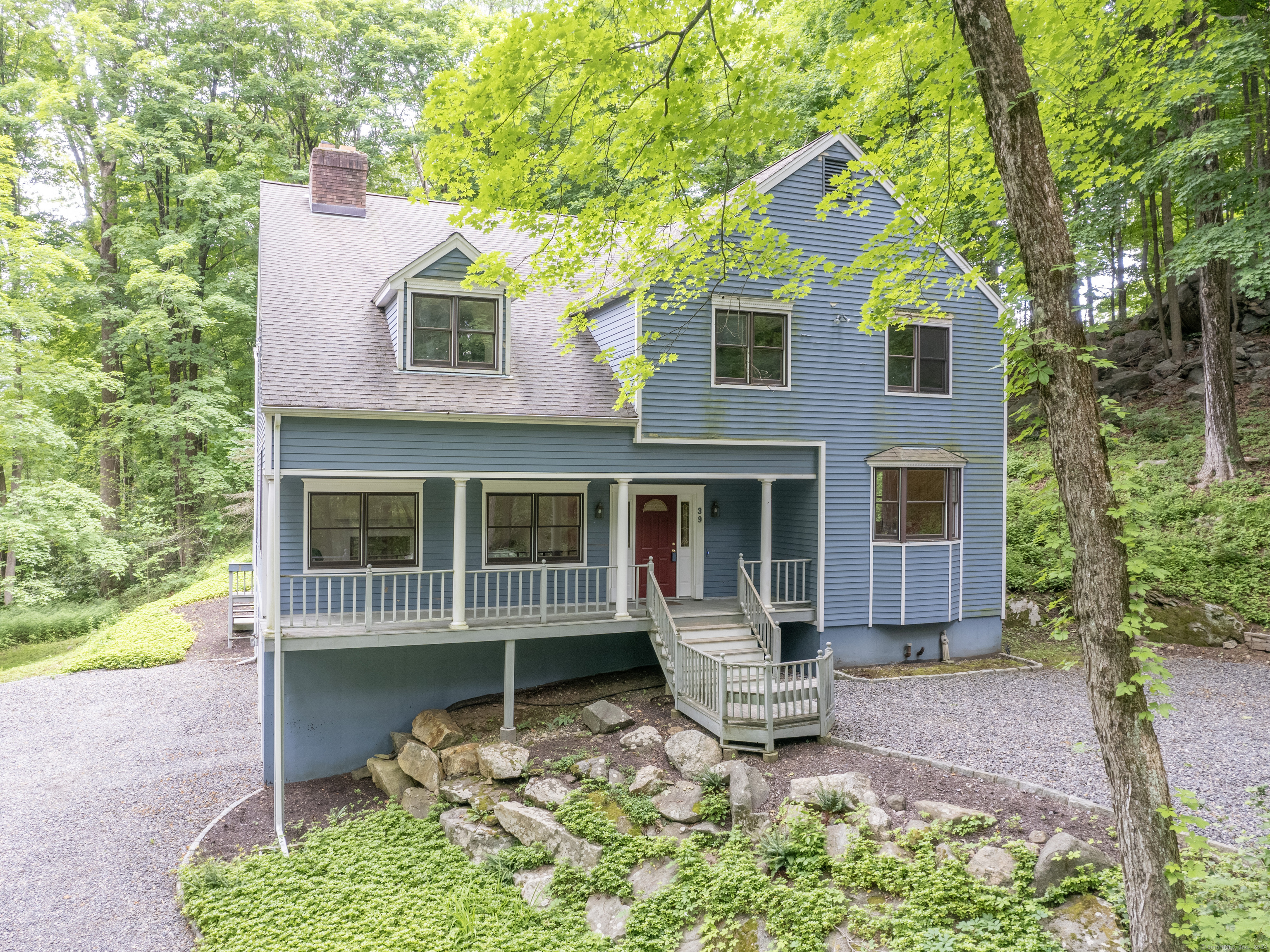 39 Downesbury Court Ridgefield CT 06877
