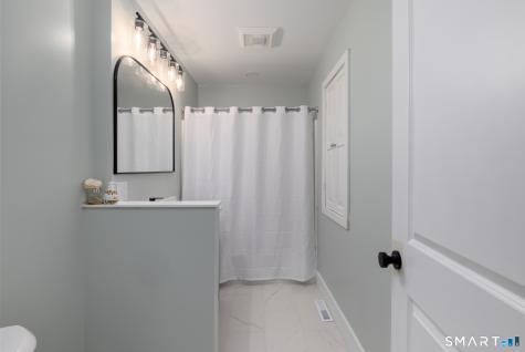 20 Longwood Drive Naugatuck CT 06770