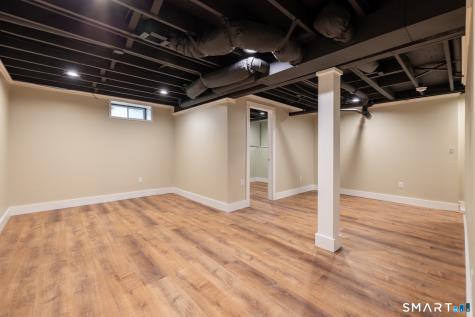 20 Longwood Drive Naugatuck CT 06770