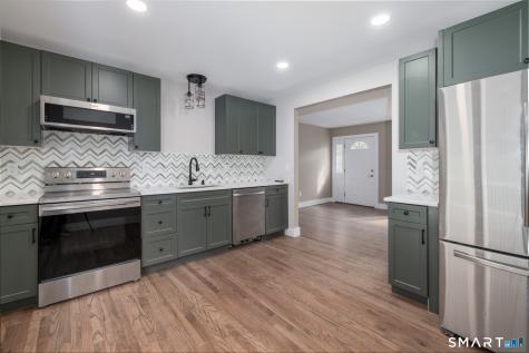 20 Longwood Drive Naugatuck CT 06770