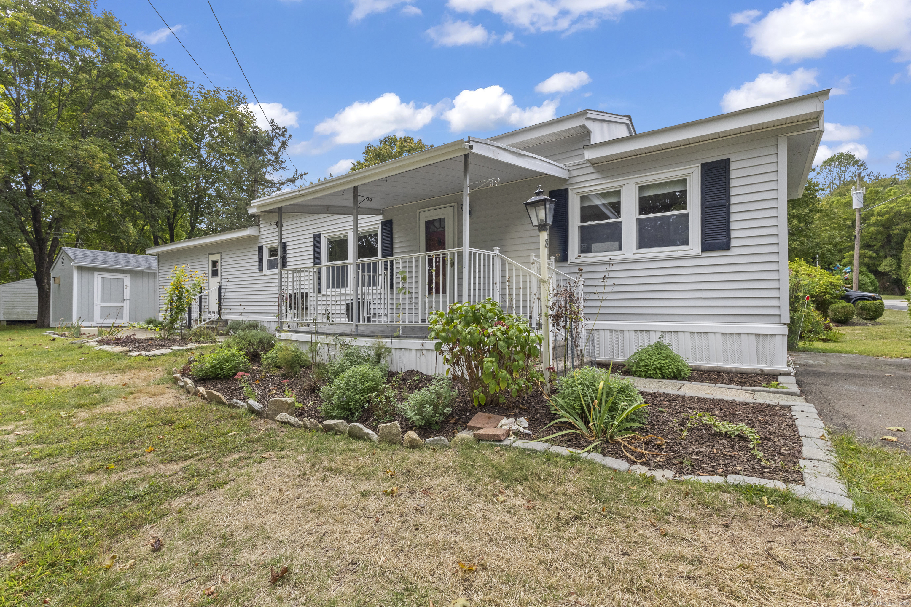 8 Livemore Trail Killingworth CT 06419