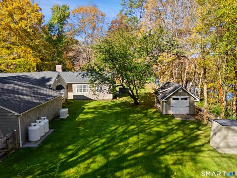 82 Simpaug Turnpike Redding CT 06896