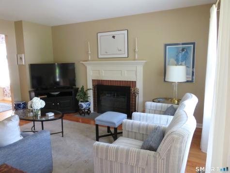 88 Dundee Drive Cheshire CT 06410