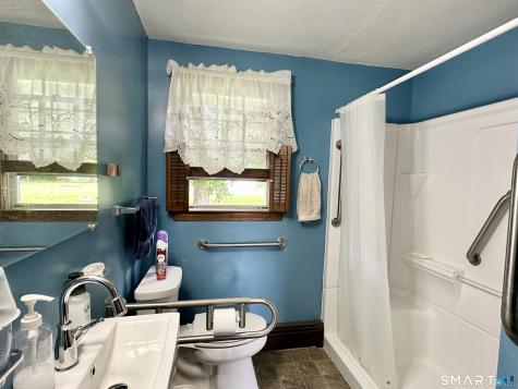 223 Spring Street Windsor Locks CT 06096