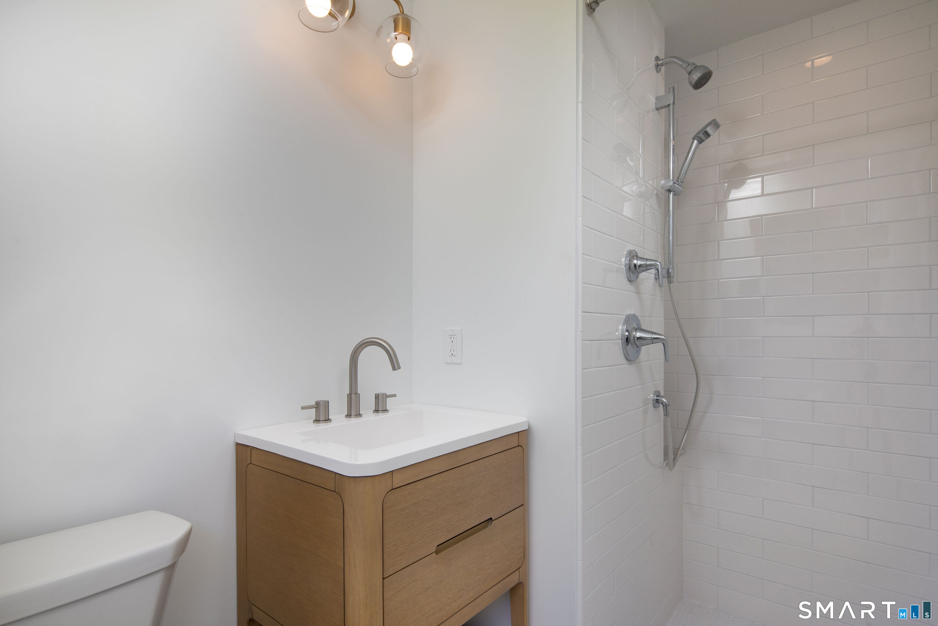 27 Robin Hill Lane Salisbury CT 06039