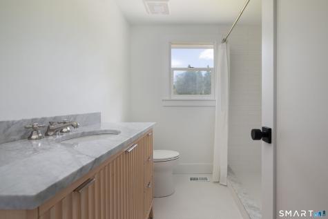 27 Robin Hill Lane Salisbury CT 06039