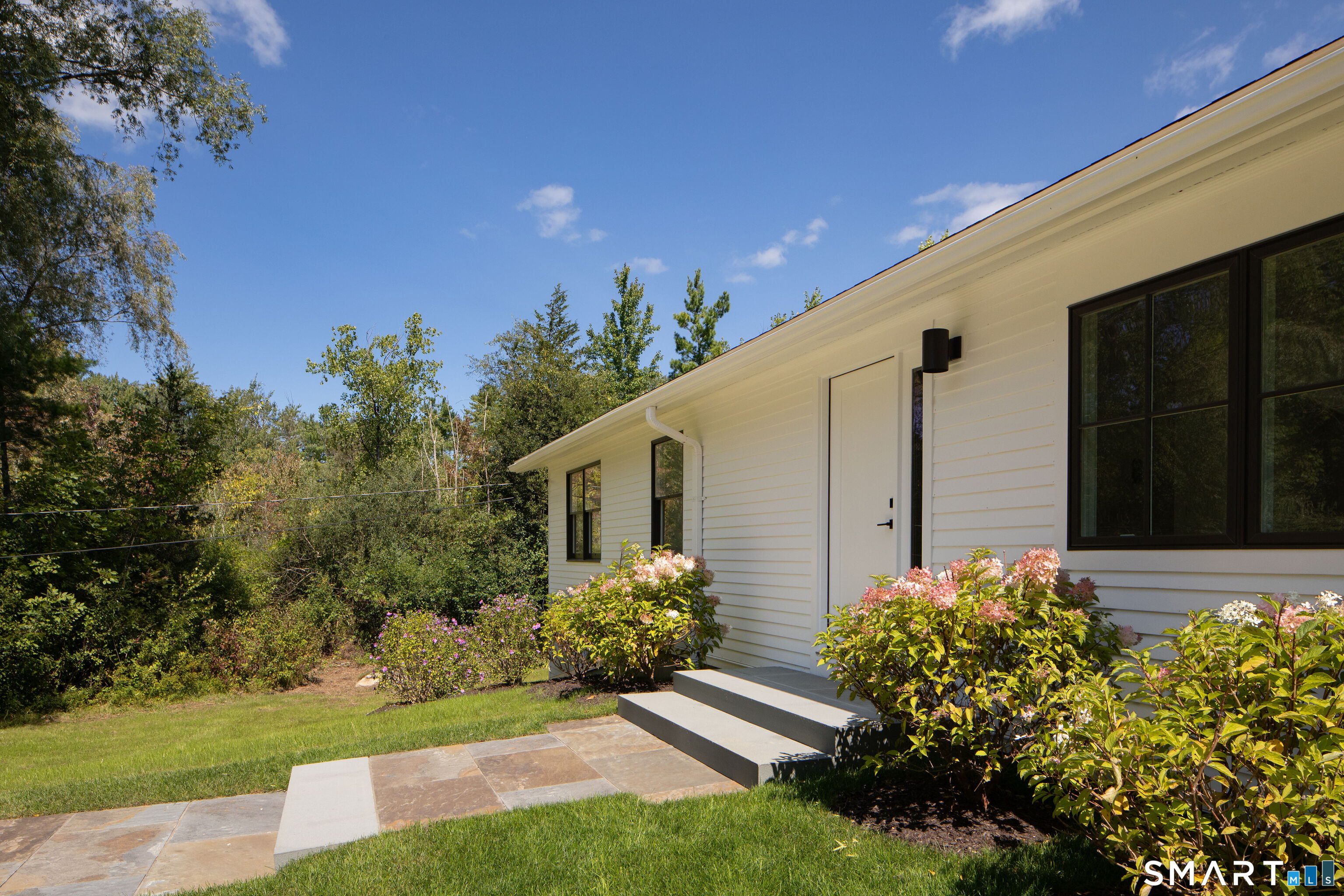 27 Robin Hill Lane Salisbury CT 06039