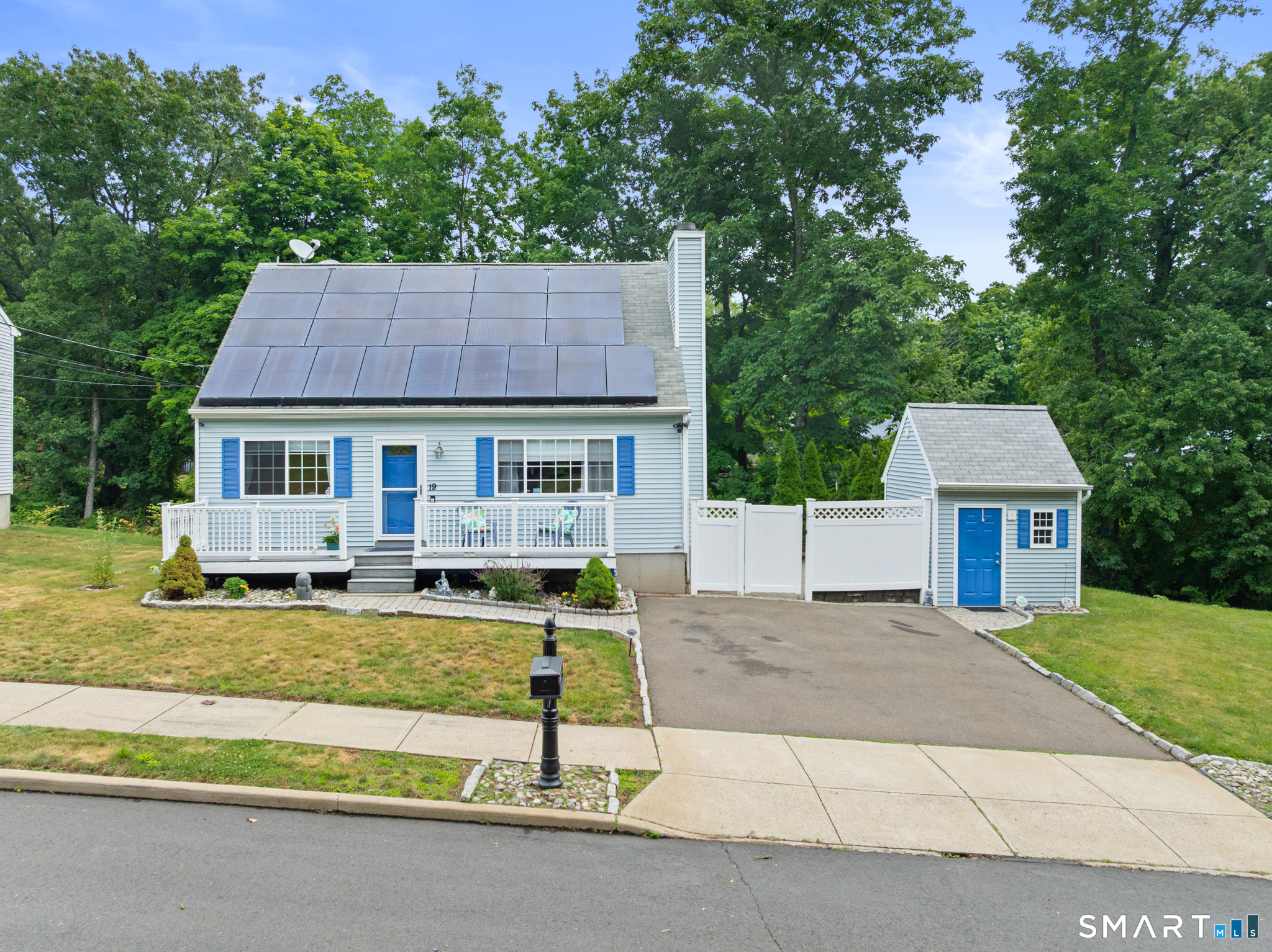 19 Lake Avenue West Haven CT 06516