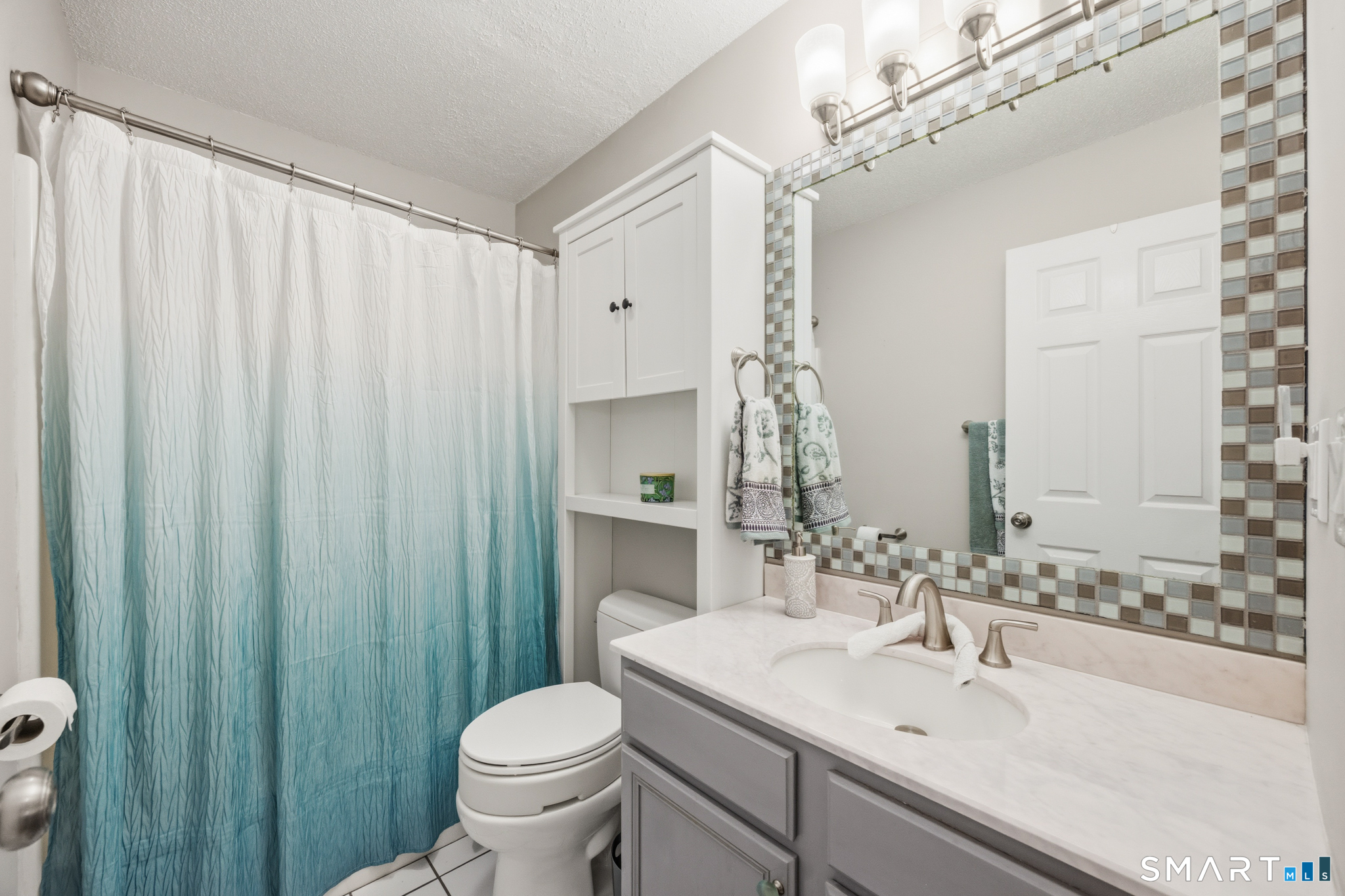 19 Lake Avenue West Haven CT 06516
