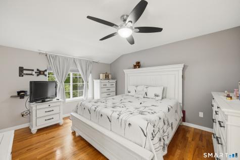 19 Lake Avenue West Haven CT 06516