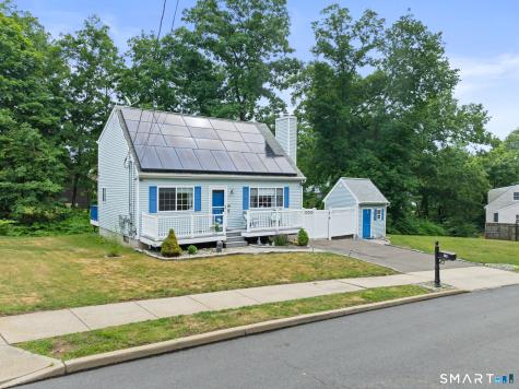 19 Lake Avenue West Haven CT 06516