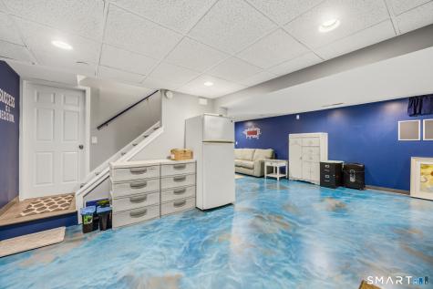19 Lake Avenue West Haven CT 06516