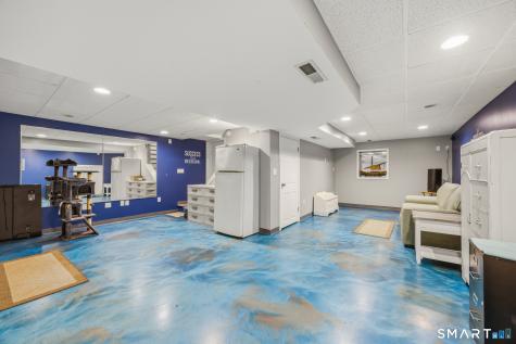 19 Lake Avenue West Haven CT 06516