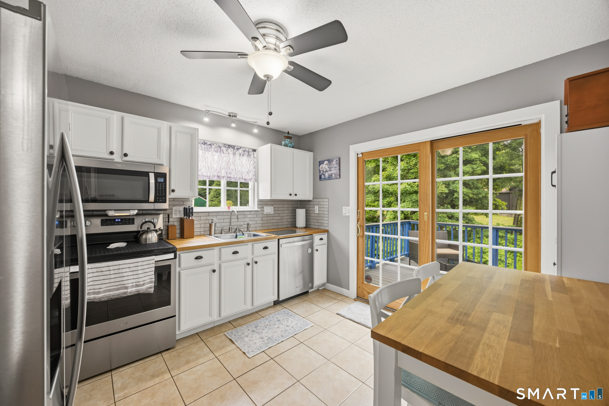 19 Lake Avenue West Haven CT 06516