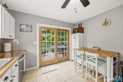 19 Lake Avenue West Haven CT 06516