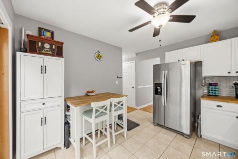 19 Lake Avenue West Haven CT 06516