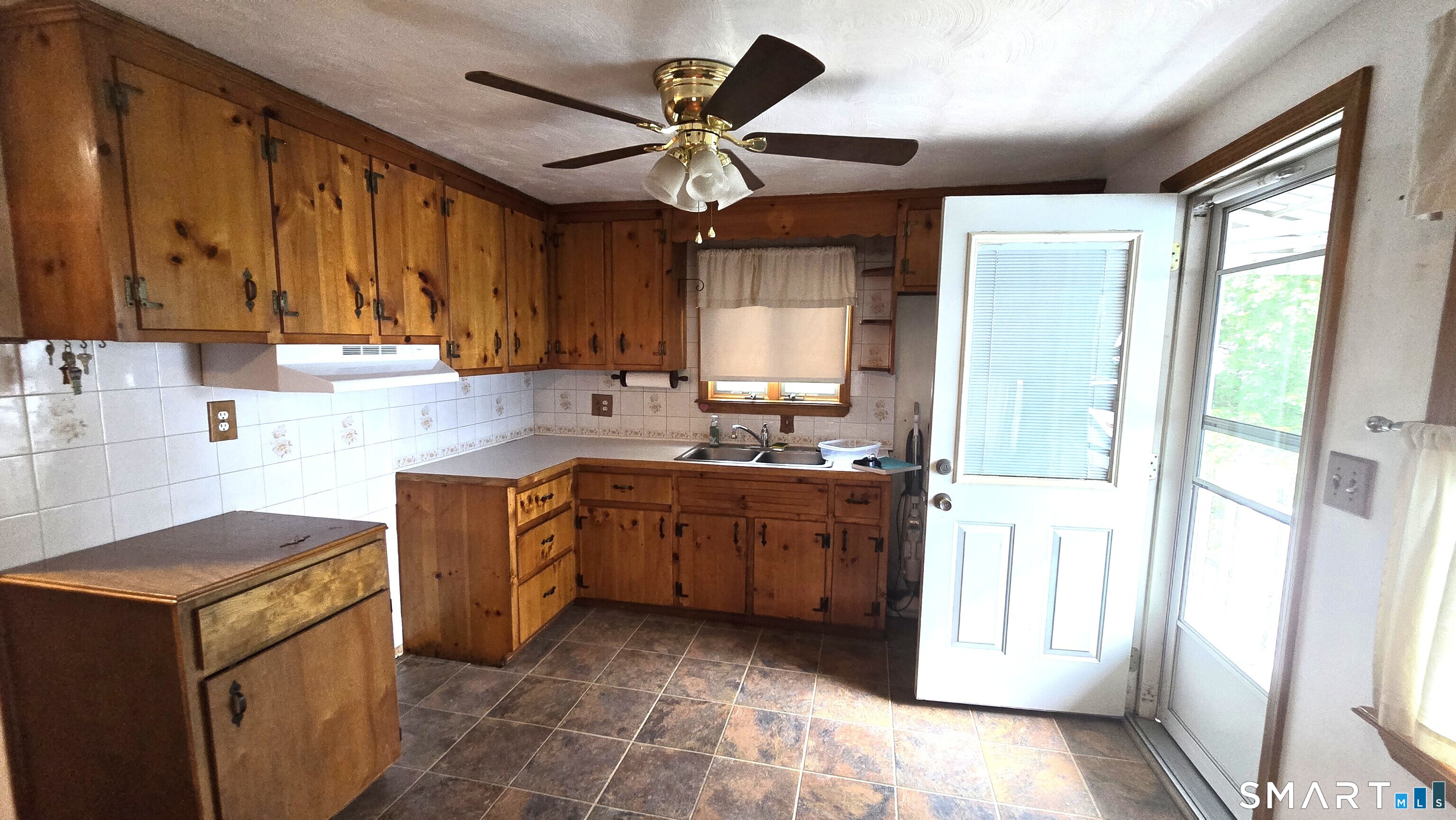 9 Rosemont Avenue Bristol CT 06010