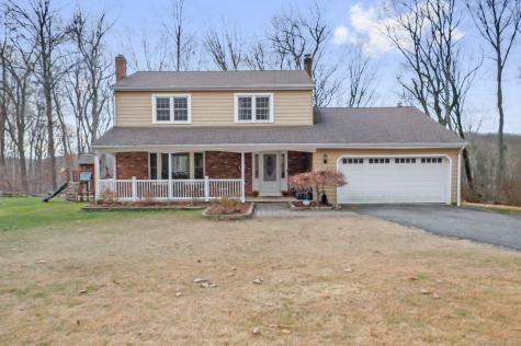 18 Peaceful Drive New Fairfield CT 06812