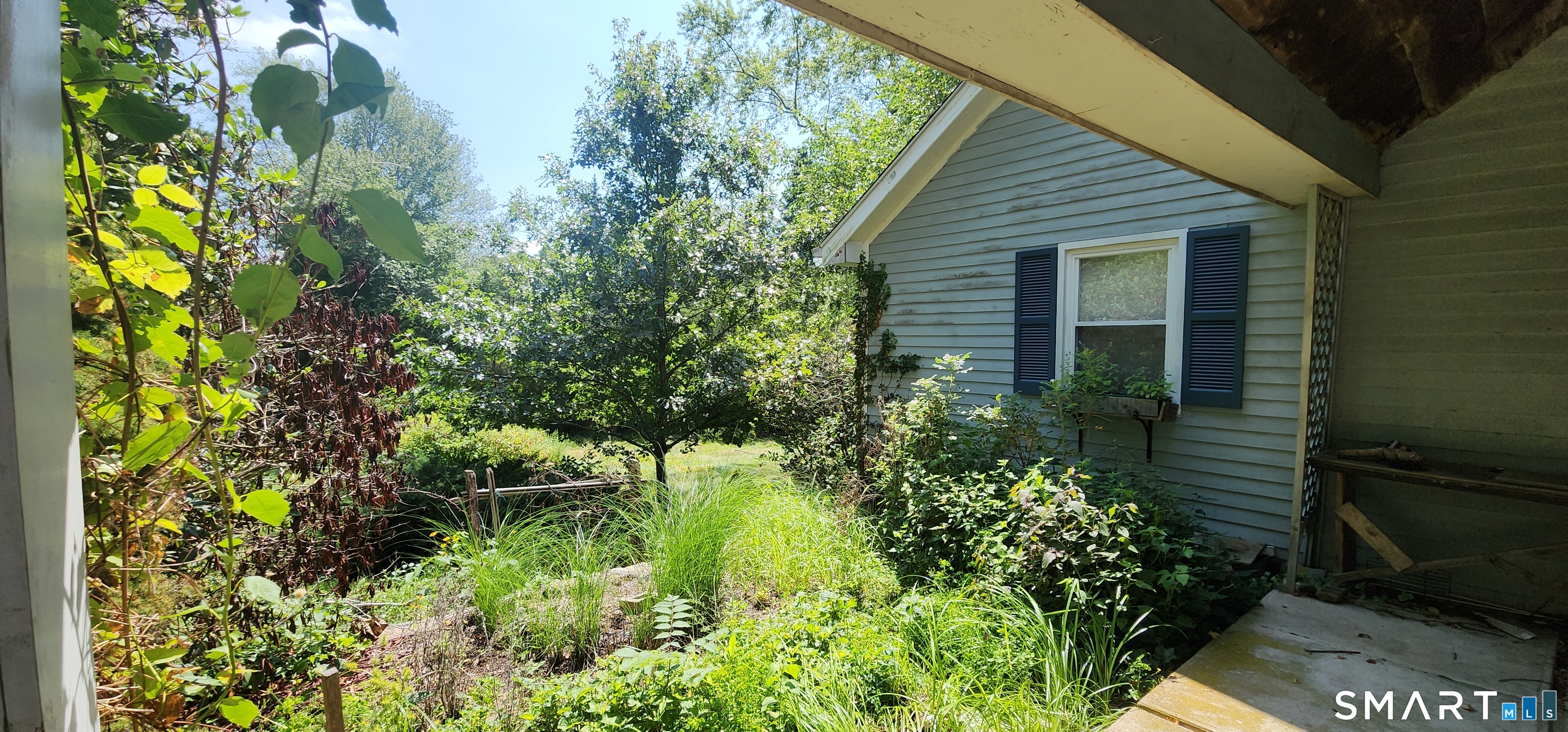 142 Fog Plain Road Waterford CT 06385