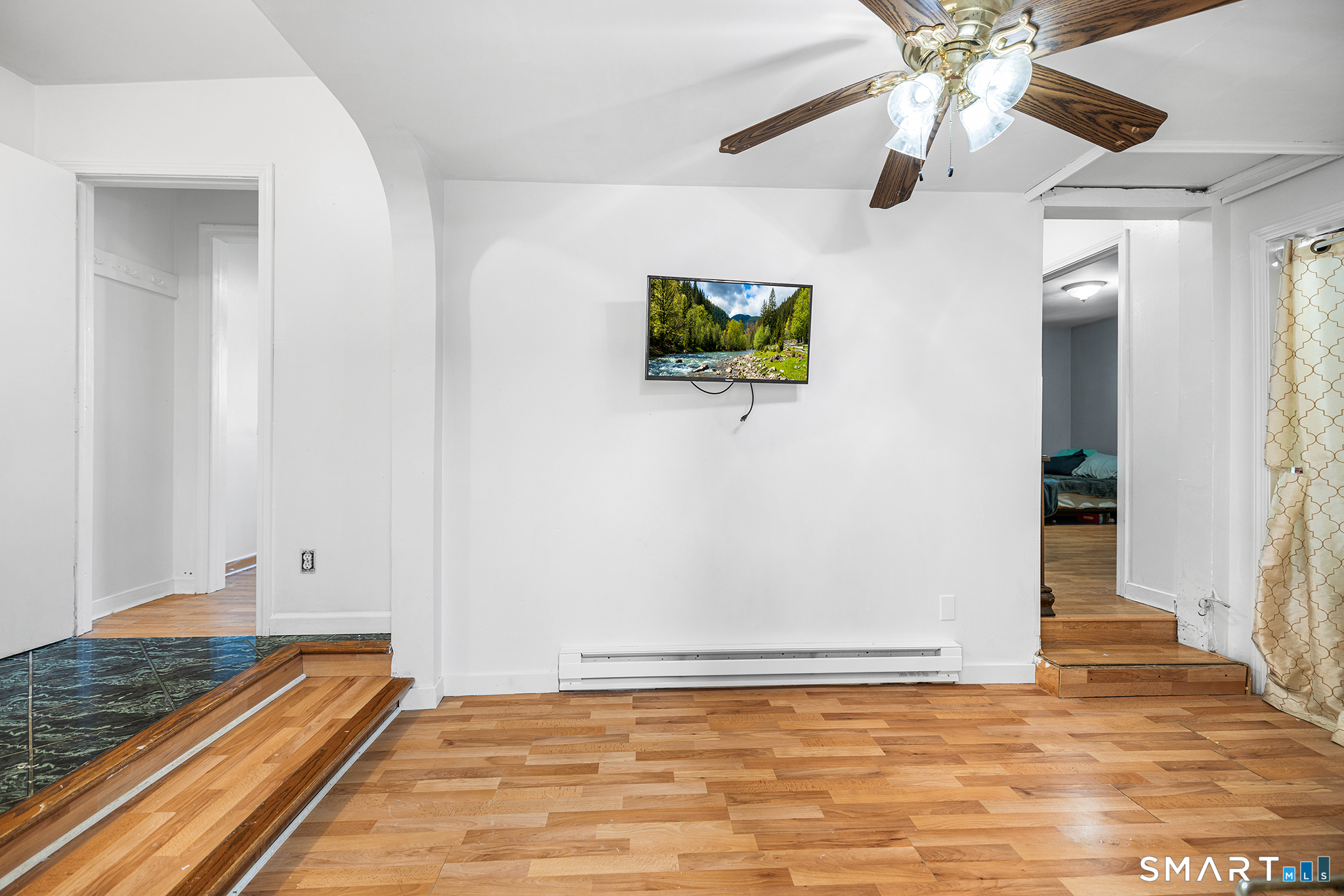 20 Pine Street Waterford CT 06385