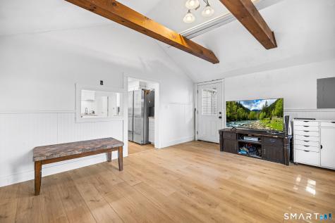 20 Pine Street Waterford CT 06385