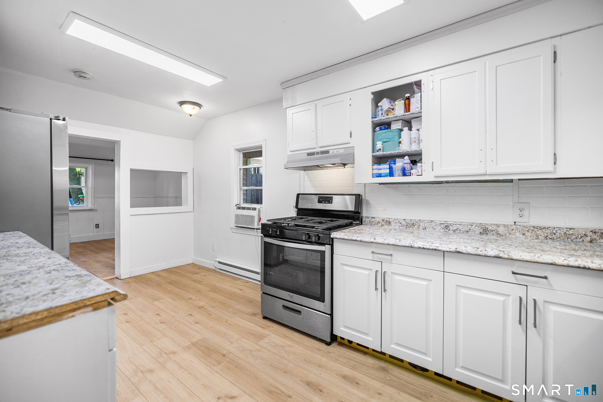 20 Pine Street Waterford CT 06385