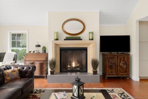 53 Westwood Drive Groton CT 06340