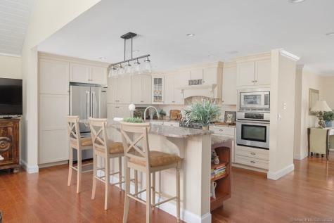 53 Westwood Drive Groton CT 06340