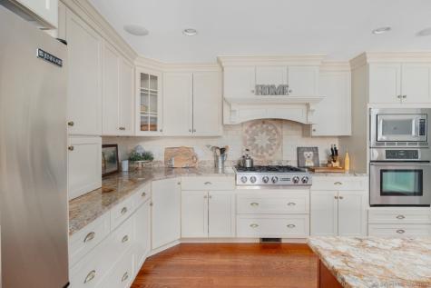 53 Westwood Drive Groton CT 06340