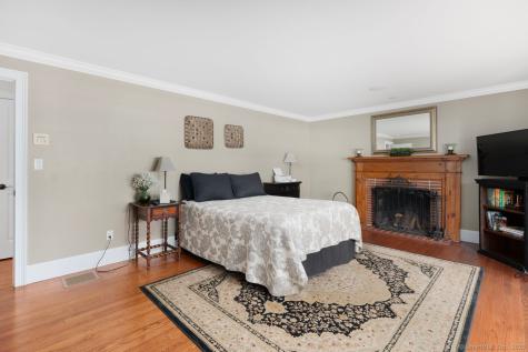 53 Westwood Drive Groton CT 06340