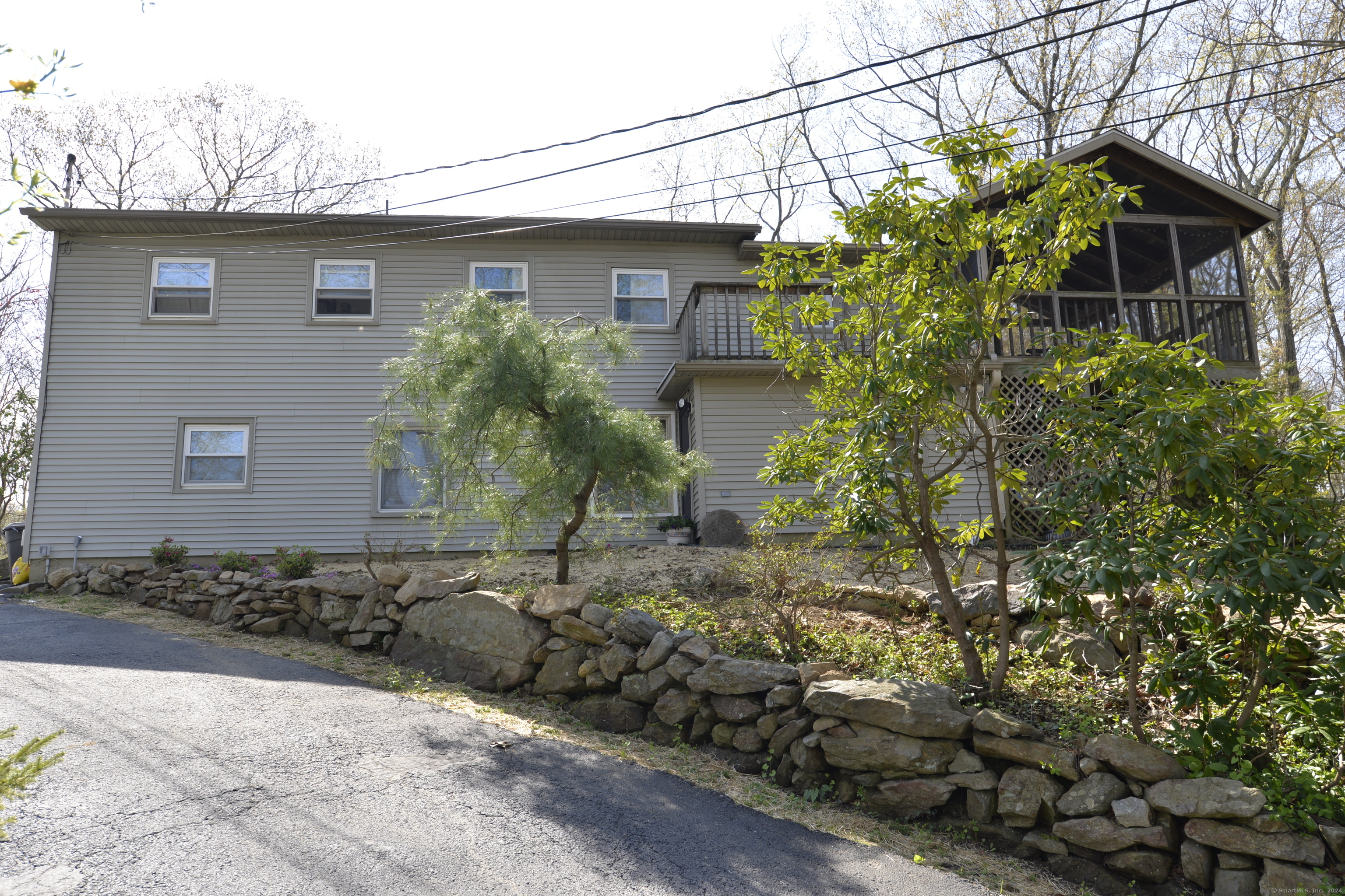 25 Oak Road New Milford CT 06776