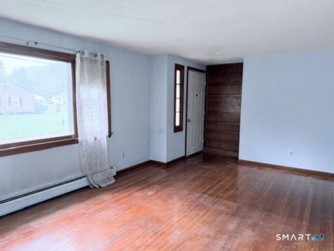 39 Nancy Drive Enfield CT 06082