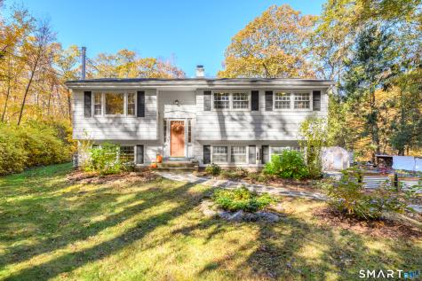 16 Marion Road Bethany CT 06524