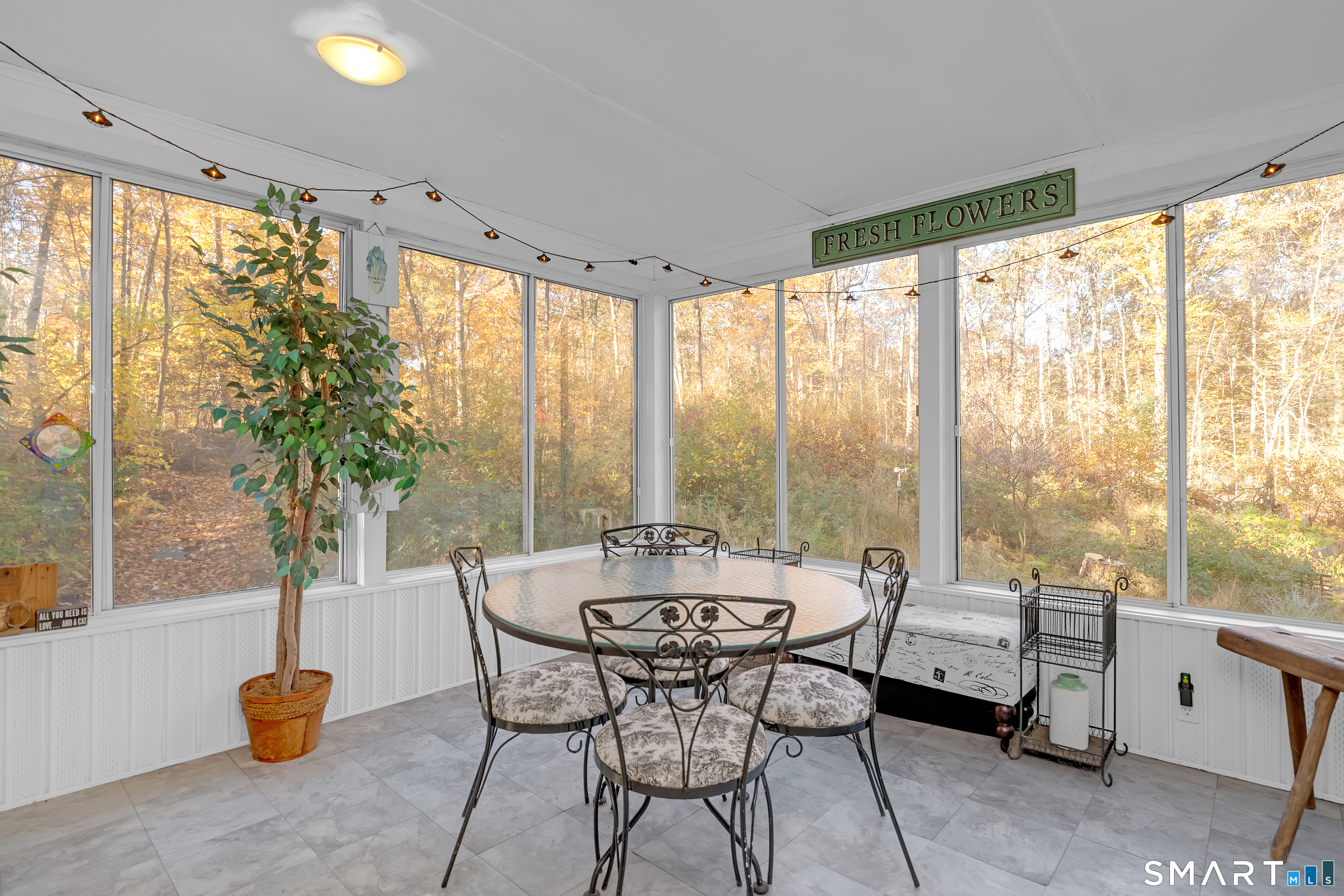 16 Marion Road Bethany CT 06524