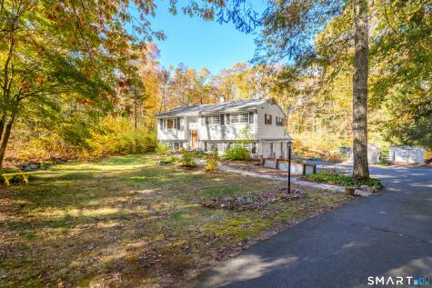 16 Marion Road Bethany CT 06524